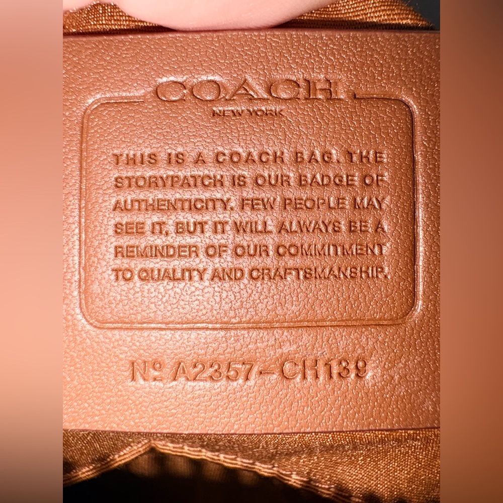 ✨ Coach Teri Shoulder Bag in Signature Denim ✨ CH139 - Picture 2 of 16